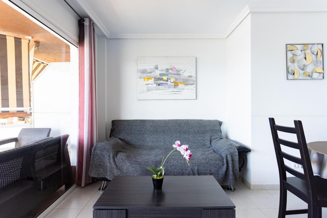 Black And White Apartment Free Wifi Los Cristianos  Εξωτερικό φωτογραφία